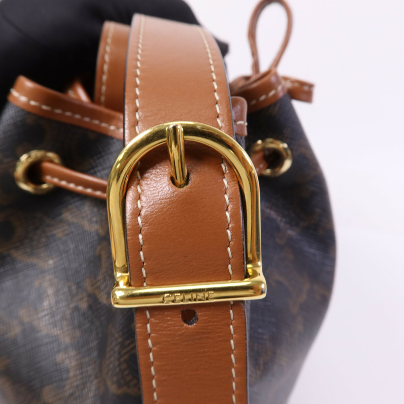 CELINE 塗層帆布Triomphe Drawstring Small Bucket金扣肩背袋-6
