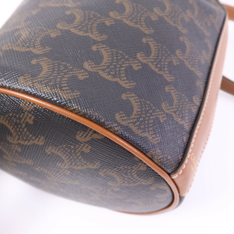 CELINE 塗層帆布Triomphe Drawstring Small Bucket金扣肩背袋-10