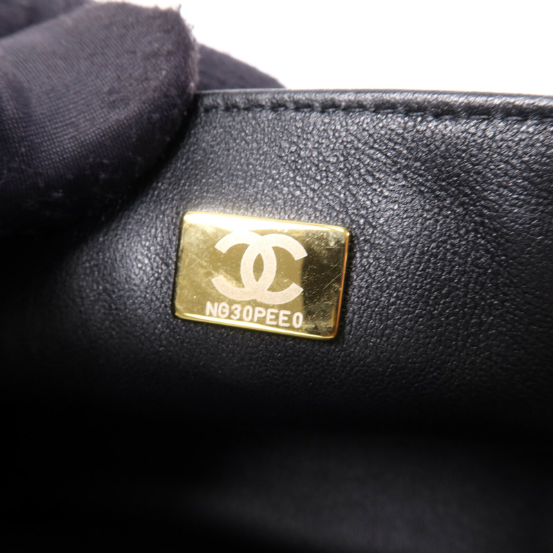 CHANEL 羊皮皮革Chocolate Bar Mini Flap金扣鏈帶肩背袋-8