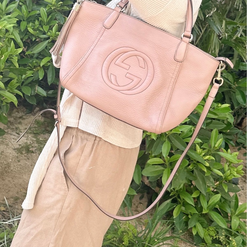 古馳 流蘇包 斜背包 側背包 中古包包  側背包 斜背 單肩包 托特包 中古包 經典款 櫻花色 櫻花粉 肩背包 Gucci soho tassel bag pink-2