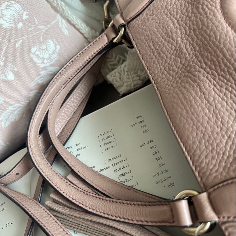 古馳 流蘇包 斜背包 側背包 中古包包  側背包 斜背 單肩包 托特包 中古包 經典款 櫻花色 櫻花粉 肩背包 Gucci soho tassel bag pink-20