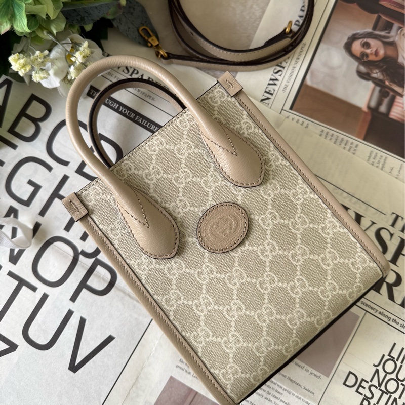 Interlocking G 迷你手提/斜背托特包(燕麥色)-0