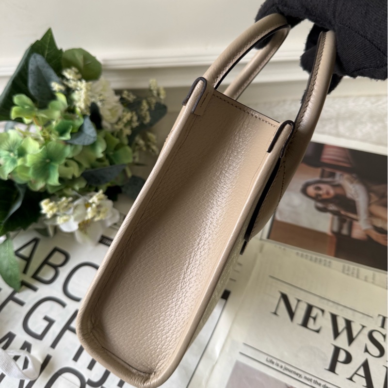 Interlocking G 迷你手提/斜背托特包(燕麥色)-2