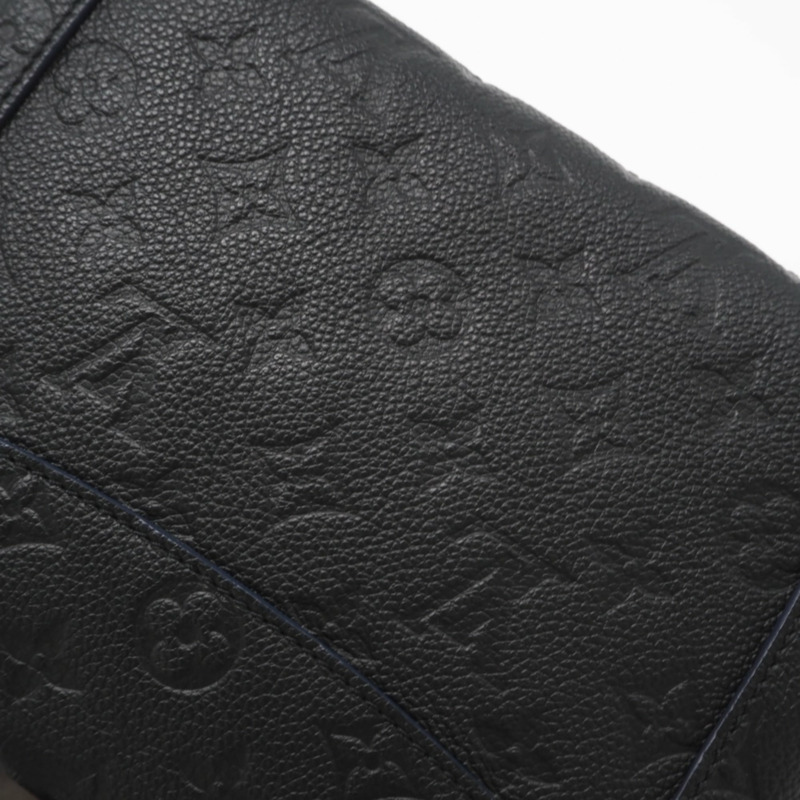 路易威登 (LOUIS VUITTON) Monogram Empreinte Blanche BB Noir M43624 女士單肩包，黑/藍小牛皮-2