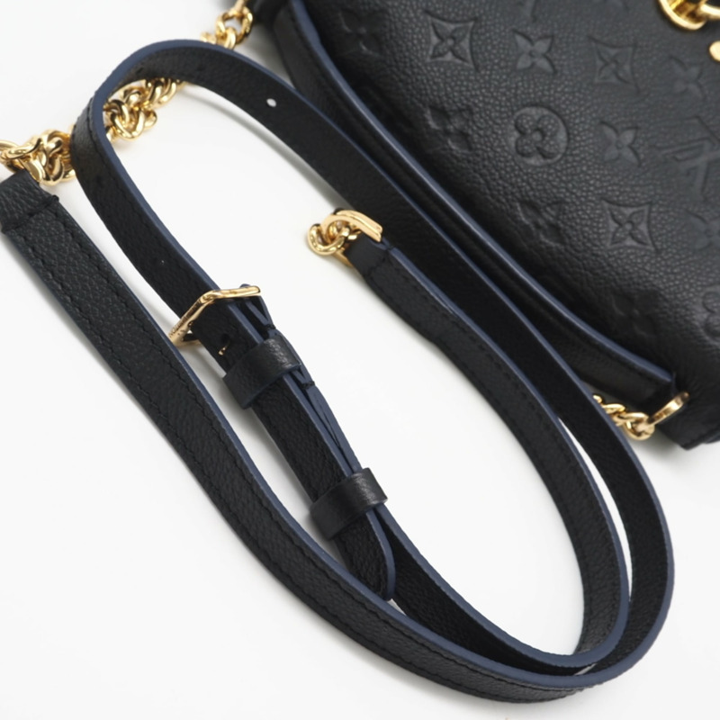 路易威登 (LOUIS VUITTON) Monogram Empreinte Blanche BB Noir M43624 女士單肩包，黑/藍小牛皮-4