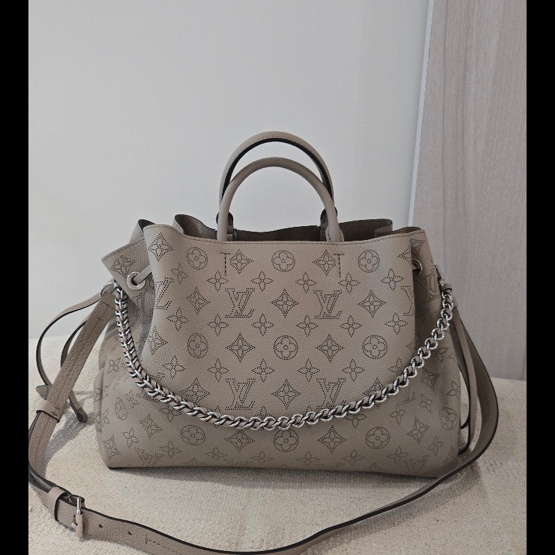 原價17萬 Louis Vuitton LV 路易威登 月光女神 Bella Tote 鏤空雕花兩用托特包-5