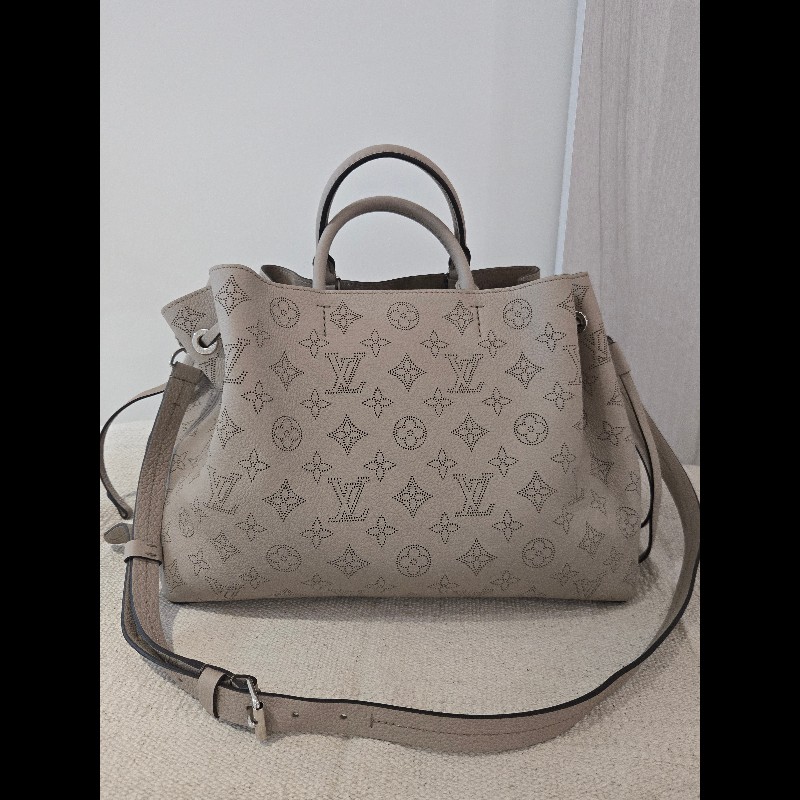 原價17萬 Louis Vuitton LV 路易威登 月光女神 Bella Tote 鏤空雕花兩用托特包-8