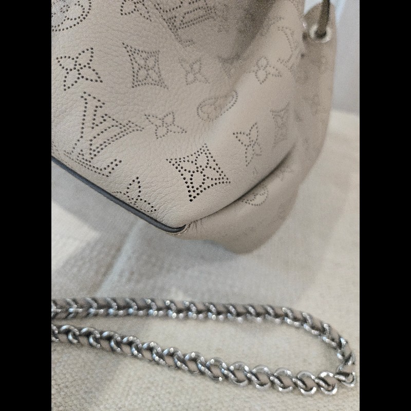原價17萬 Louis Vuitton LV 路易威登 月光女神 Bella Tote 鏤空雕花兩用托特包-24