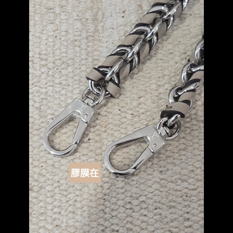 原價17萬 Louis Vuitton LV 路易威登 月光女神 Bella Tote 鏤空雕花兩用托特包-32