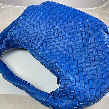 ＊奢華大道國際精品＊【BV311】BV電光藍小羊皮編織和尚肩背包 (小)-2