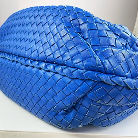 ＊奢華大道國際精品＊【BV311】BV電光藍小羊皮編織和尚肩背包 (小)-5