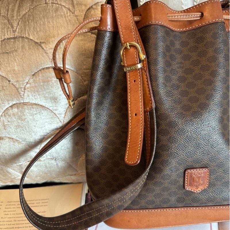 思琳 賽琳 棕色 老花凱旋門 皮革包 水桶包 水桶包 斜背包 側背包  中古包包 托特包 側肩包 老花水桶包 復古包 古董包 celine vintage drawstring bucket bag-10