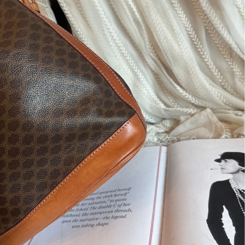 思琳 賽琳 棕色 老花凱旋門 皮革包 水桶包 水桶包 斜背包 側背包  中古包包 托特包 側肩包 老花水桶包 復古包 古董包 celine vintage drawstring bucket bag-13