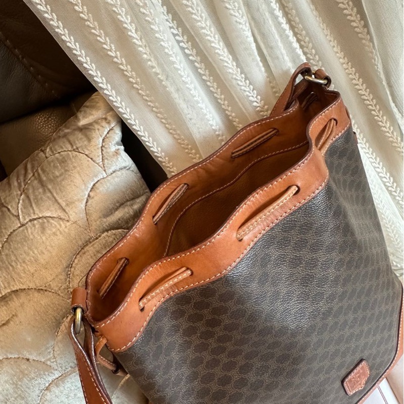 思琳 賽琳 棕色 老花凱旋門 皮革包 水桶包 水桶包 斜背包 側背包  中古包包 托特包 側肩包 老花水桶包 復古包 古董包 celine vintage drawstring bucket bag-15