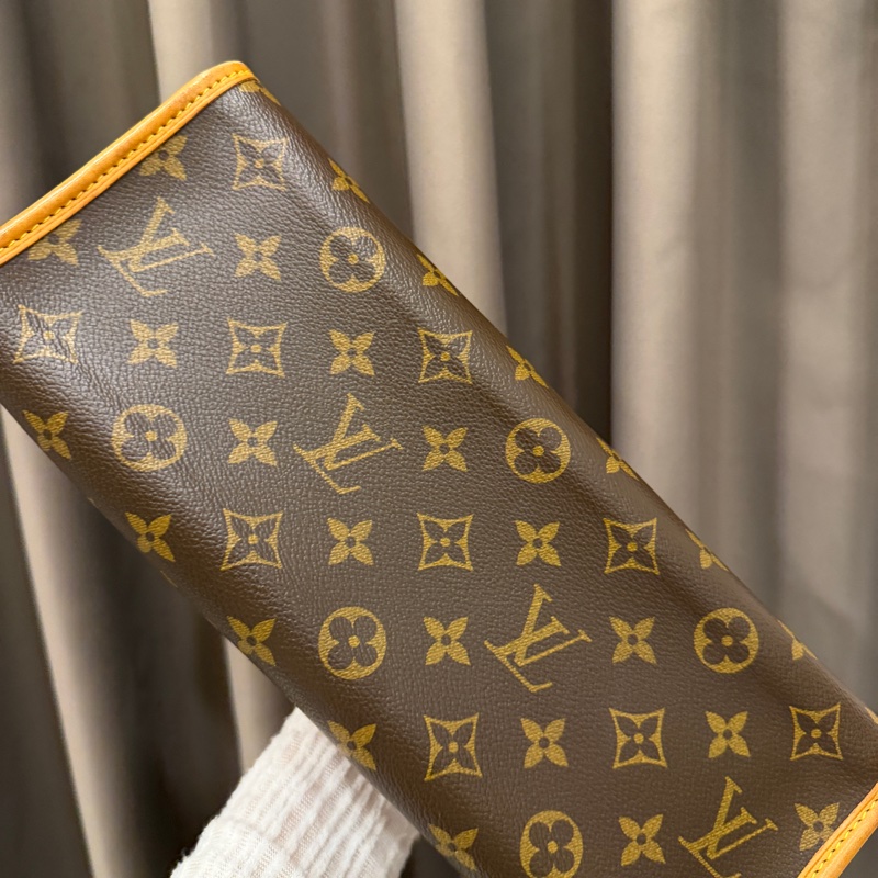 LV 原花金球三角手提包M40009-11