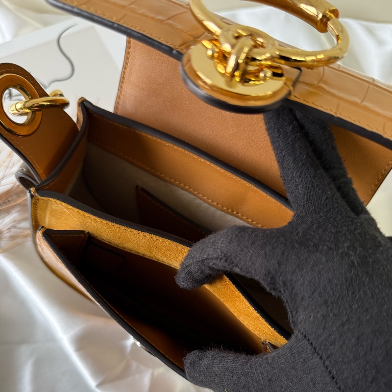 Tess Small Bag 壓鱷魚紋牛皮肩背/斜背二用包(秋葉棕)-5