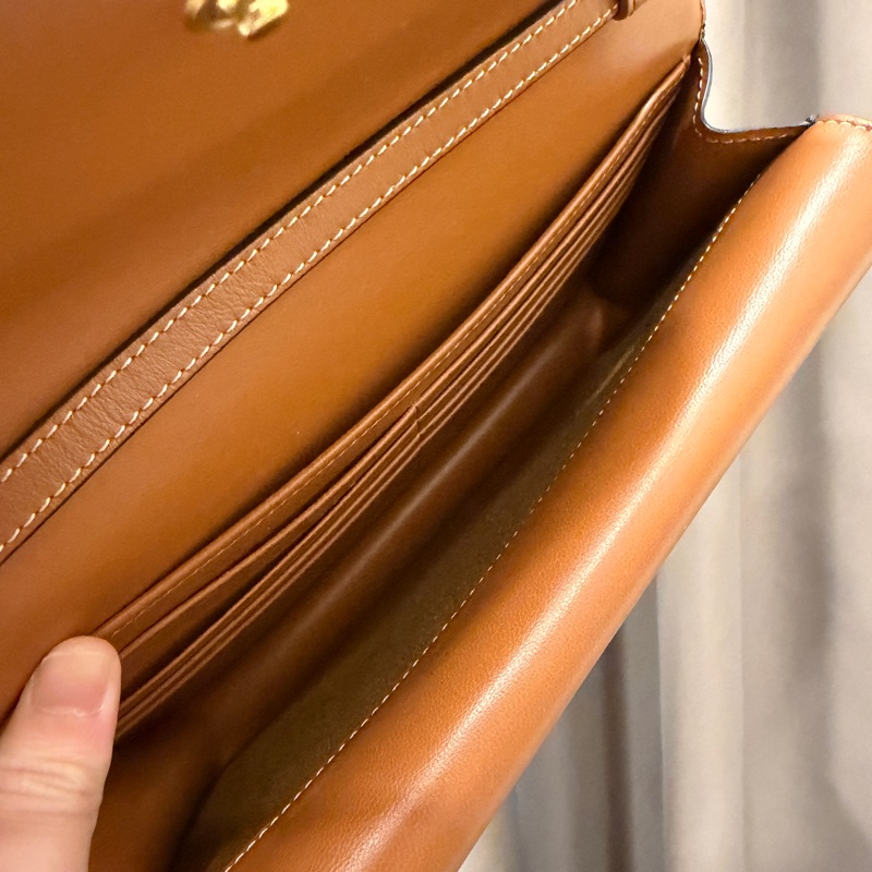 Celine PVC咖牛皮斜背WOC-12