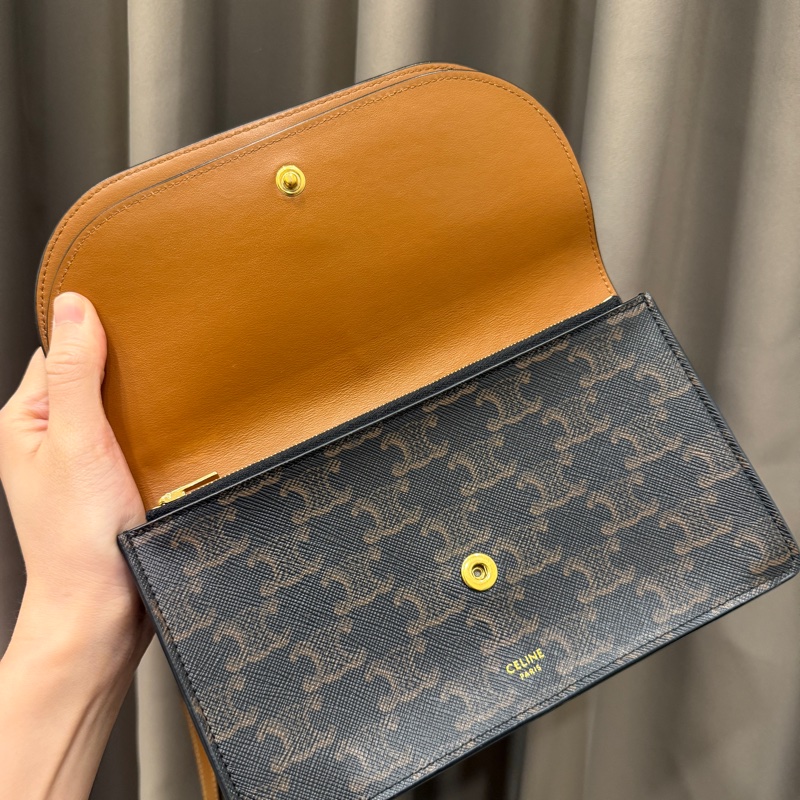 Celine PVC咖牛皮斜背WOC-13