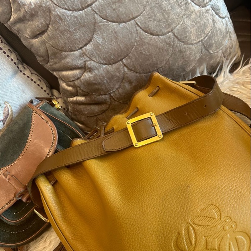 羅意威 蛋蛋包 棕色 焦糖色 水桶包 水桶包 斜背包 側背包  中古包包 托特包 側肩包 水桶包 復古包 古董包 vintage loewe drawstring bucket bag-15