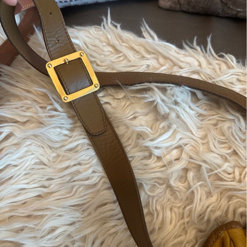 羅意威 蛋蛋包 棕色 焦糖色 水桶包 水桶包 斜背包 側背包  中古包包 托特包 側肩包 水桶包 復古包 古董包 vintage loewe drawstring bucket bag-17