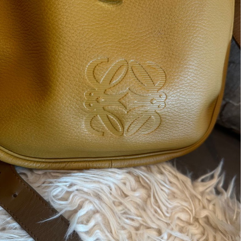 羅意威 蛋蛋包 棕色 焦糖色 水桶包 水桶包 斜背包 側背包  中古包包 托特包 側肩包 水桶包 復古包 古董包 vintage loewe drawstring bucket bag-28