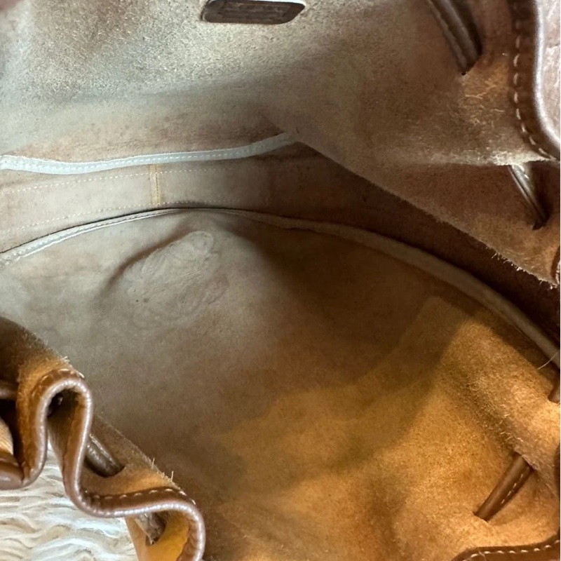 羅意威 蛋蛋包 棕色 焦糖色 水桶包 水桶包 斜背包 側背包  中古包包 托特包 側肩包 水桶包 復古包 古董包 vintage loewe drawstring bucket bag-29