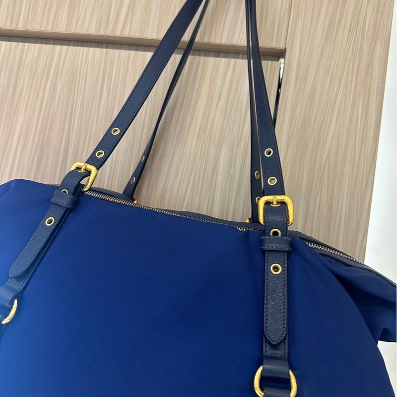 普拉達 經典尼龍皮革兩用的托特包 深藍色 PRADA金字浮雕LOGO尼龍肩背/斜背兩用購物包-20