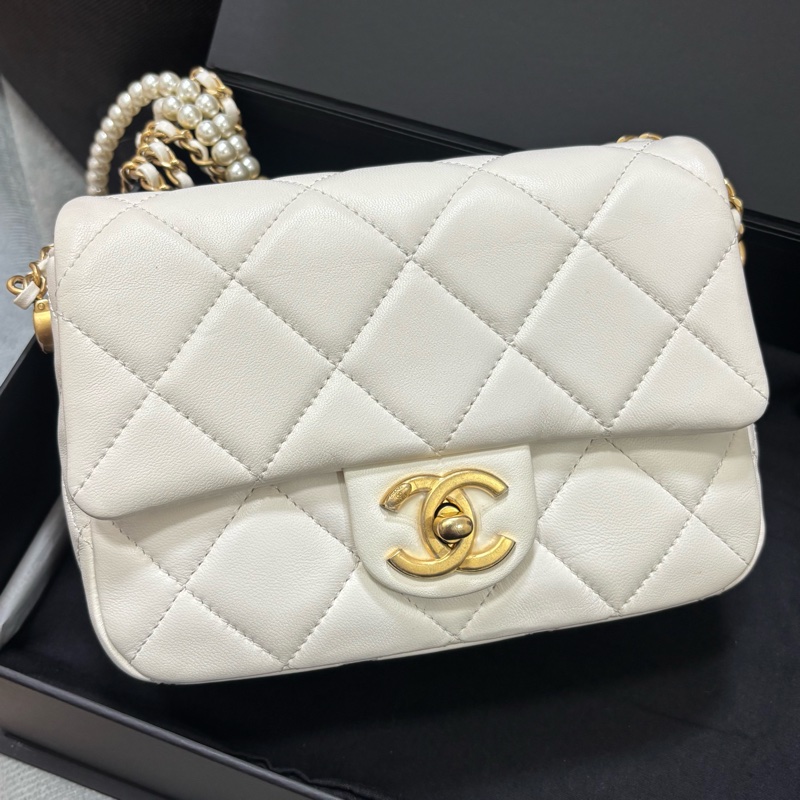 Chanel白金羊皮珍珠皮穿練調節扣mini coco晶片款-1