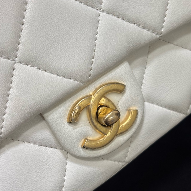 Chanel白金羊皮珍珠皮穿練調節扣mini coco晶片款-7