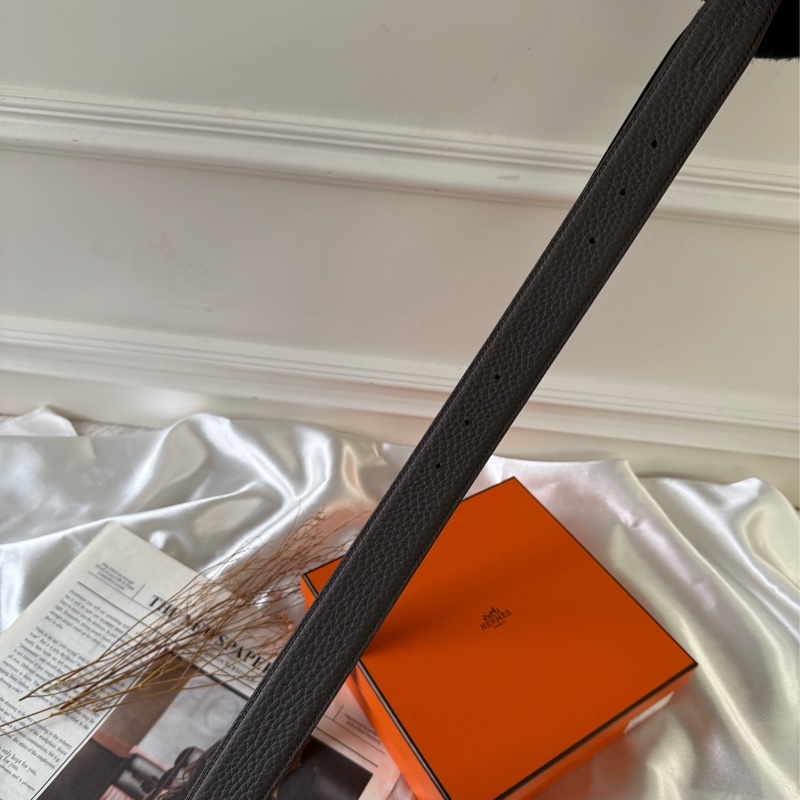 拼色Togo及Box皮+亮金釦H Logo皮帶 100cm(黑色/錫器灰)-4