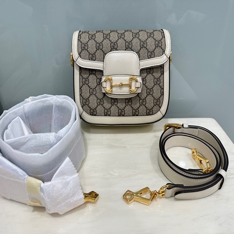Gucci 古馳 1955白色老花馬銜扣馬鞍包 雙肩帶 可單 肩可斜挎 經典復古