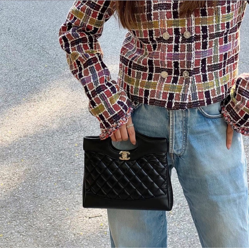 近全新Chanel AS4133 mini 31bag黑金油蠟羊皮手提肩背斜背包-3