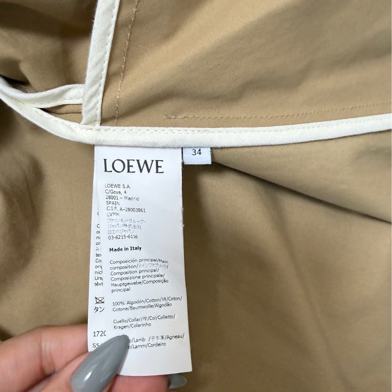 Loewe Pleated Trench Coat  卡其風衣外套 領子可拆 領子/背後logo標是羊皮材質-7