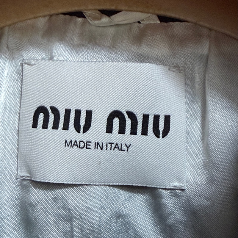 Miumiu 粗花呢外套 黑色 原價13萬-4