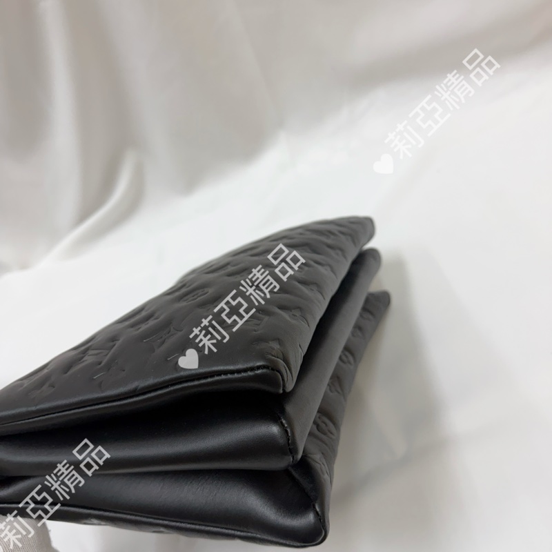 莉亞精品♡ Lv  Coussin MM 黑金 二手美包-9