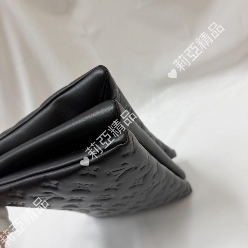 莉亞精品♡ Lv  Coussin MM 黑金 二手美包-10