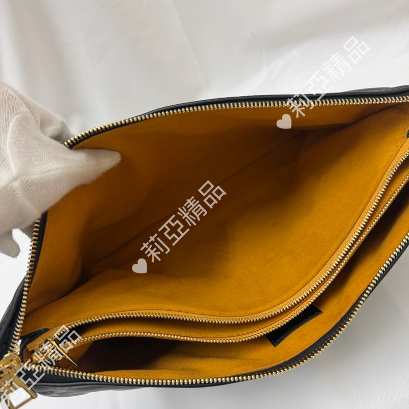 莉亞精品♡ Lv  Coussin MM 黑金 二手美包-14