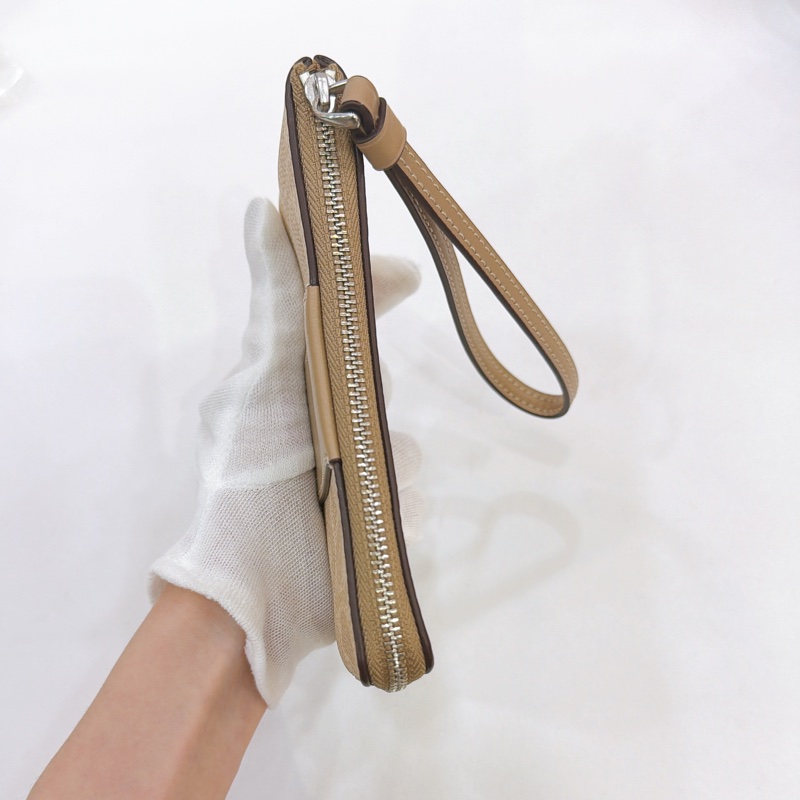 莉亞精品♡ Coach 手拿小包 二手美品-5