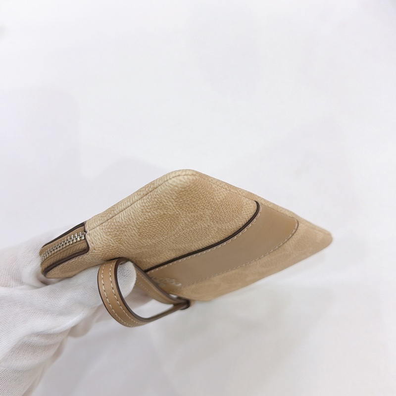 莉亞精品♡ Coach 手拿小包 二手美品-9