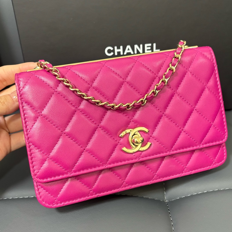Chanel 粉紫金釦trendy woc-1