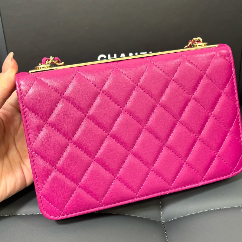 Chanel 粉紫金釦trendy woc-2