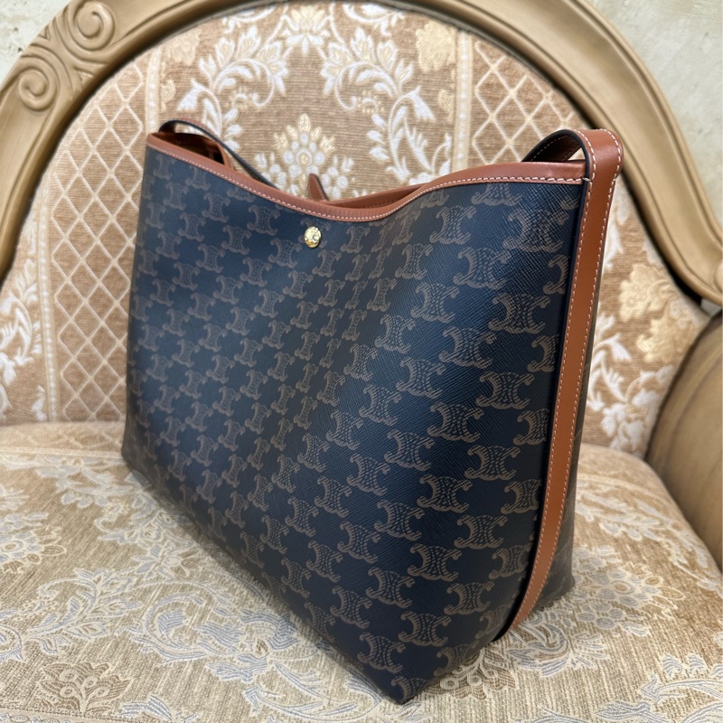 Celine PVC咖牛皮金釦肩斜背購物包123912GXC.04LU-4