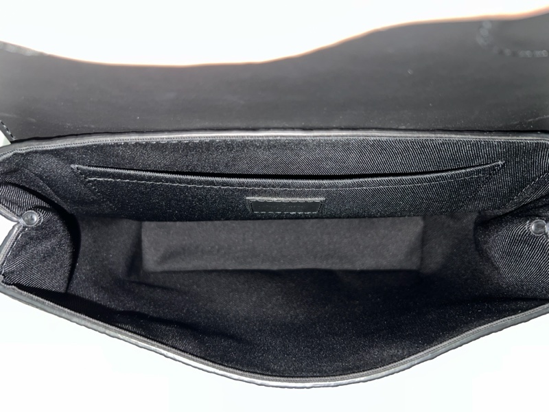 Louis Vuitton Taurillon Monogram Steamer PM 斜背包-10