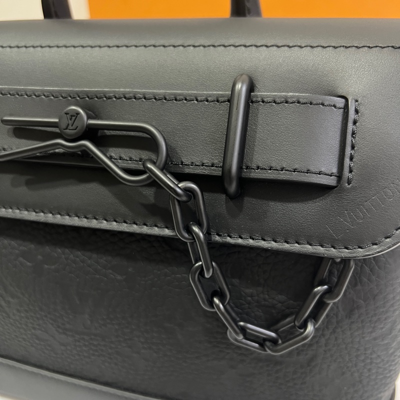 Louis Vuitton Taurillon Monogram Steamer PM 斜背包-11