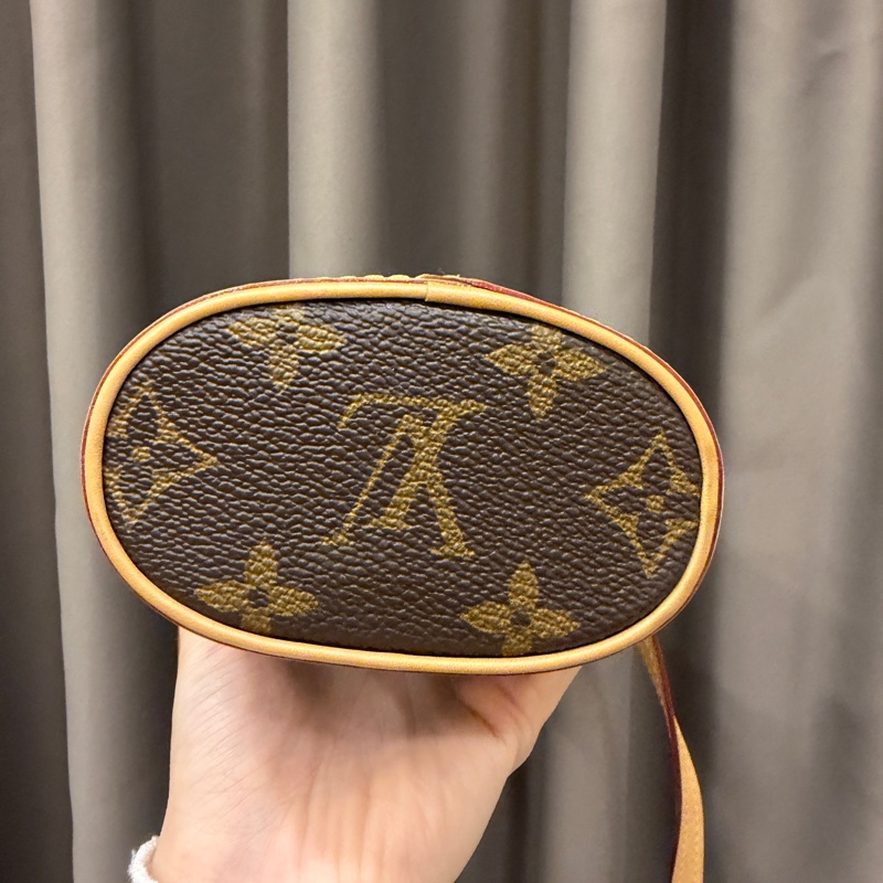 LV 原花金釦Fold me斜背薯條包M80874-8