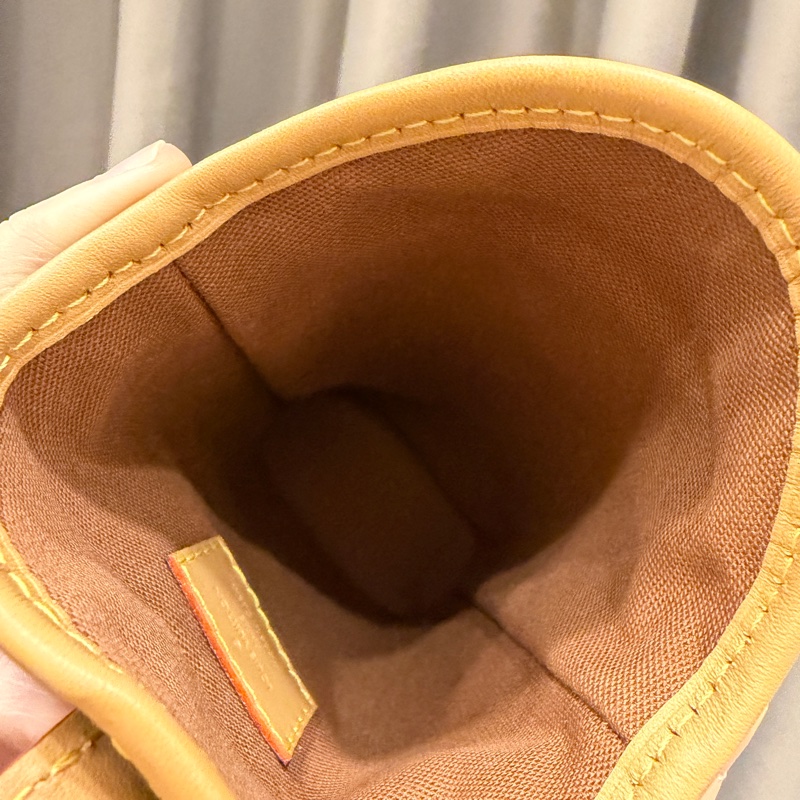 LV 原花金釦Fold me斜背薯條包M80874-11