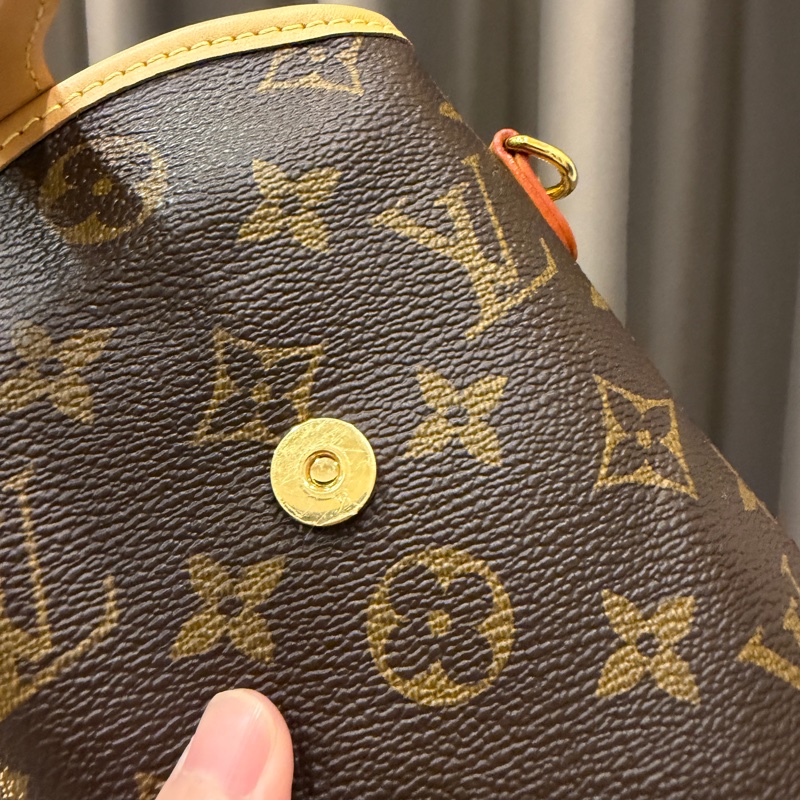 LV 原花金釦Fold me斜背薯條包M80874-12