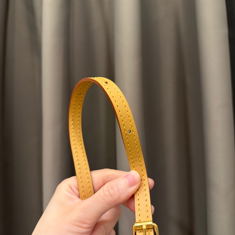 LV 原花金釦Fold me斜背薯條包M80874-14