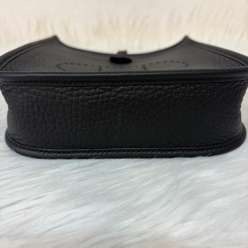 HERMES TC MINI EVELYNE 黑色荔枝皮 銀釦 洞洞包 肩背包 斜背包 2用包-5