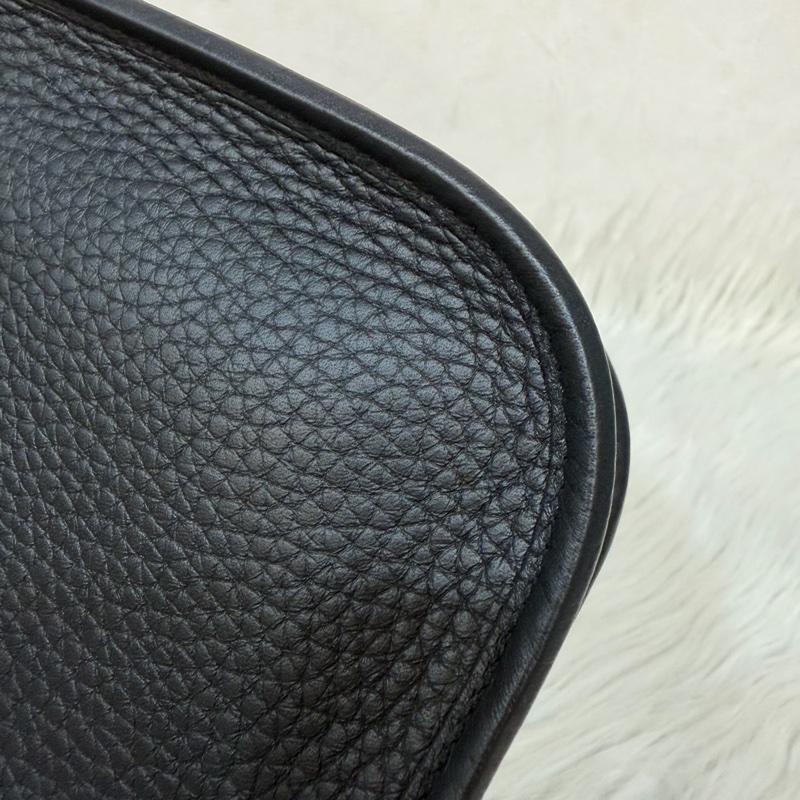 HERMES TC MINI EVELYNE 黑色荔枝皮 銀釦 洞洞包 肩背包 斜背包 2用包-11